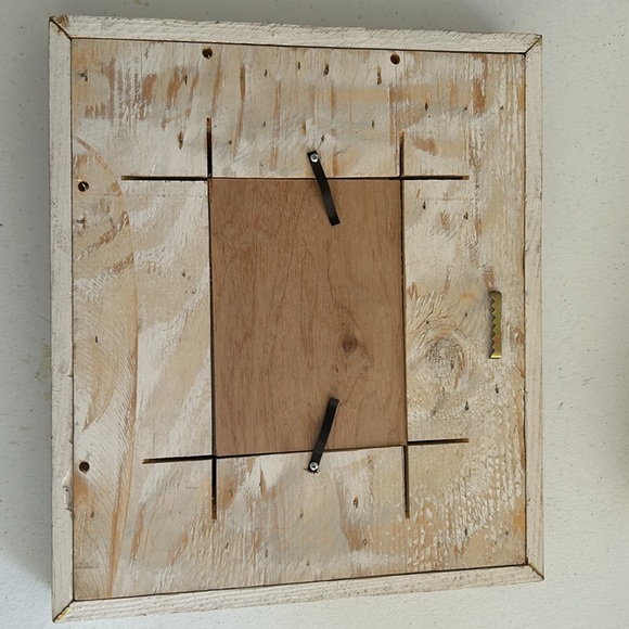 Rustic solid wood 5” x 7” picture frame - Picture 4 of 8